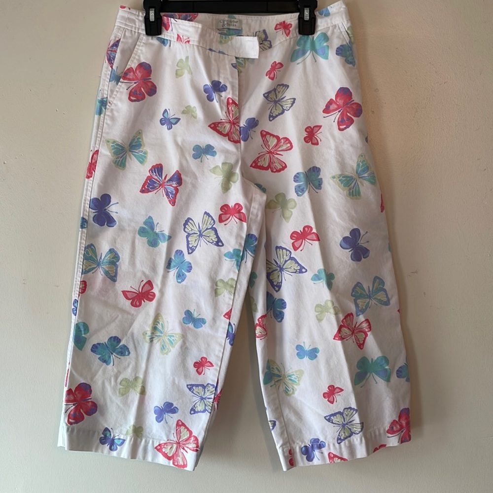 Butterfly clam diggers Capri length pants